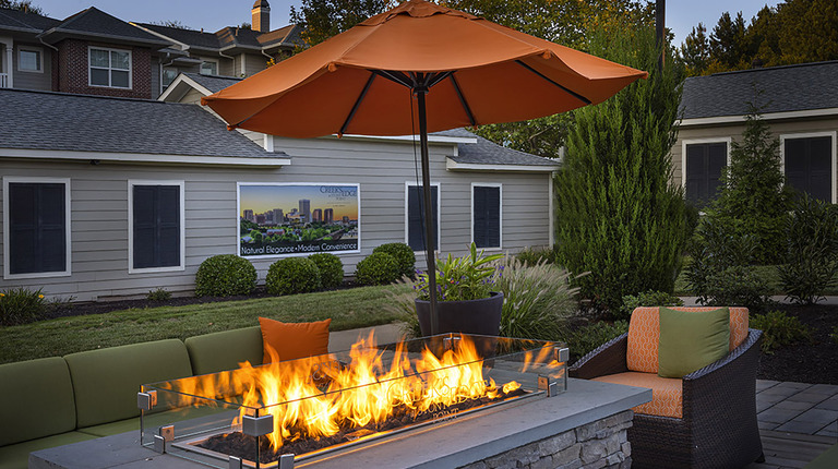 Outdoor Firepit with Lounge Seating